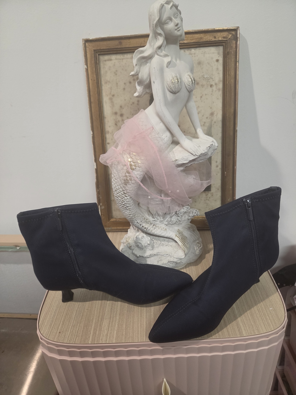 Impo Garda Navy Pointed Kitten Heel Ankle Booties